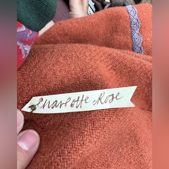 Susan Andrew’s cloth rag art dolls made with recycled led materials. - Picture 4 of 9